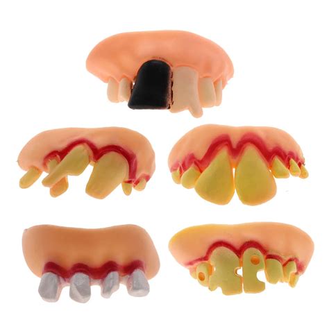 Novelty False Teeth
