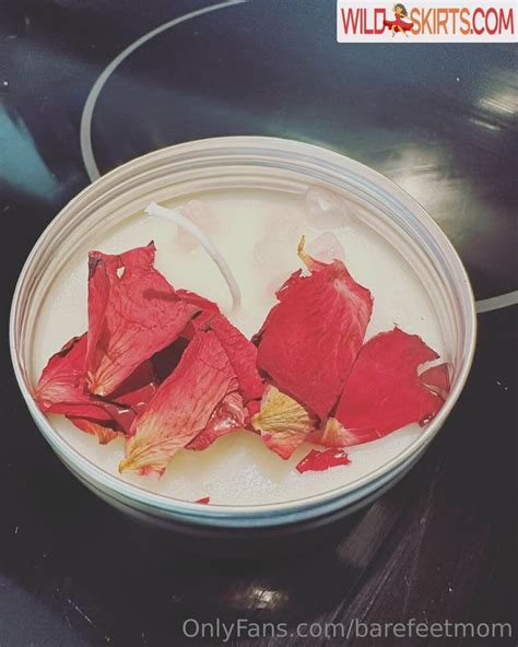 nude barefootmamamn wikileaks