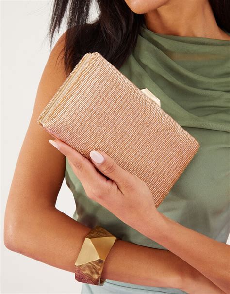The Ultimate Guide to Nude Clutch Essentials
