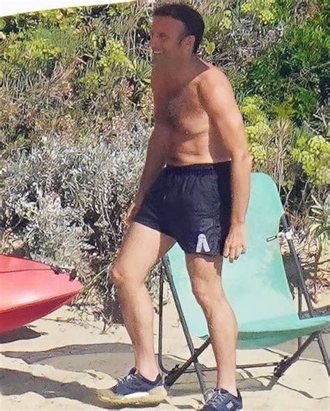 nude emmanuel macron