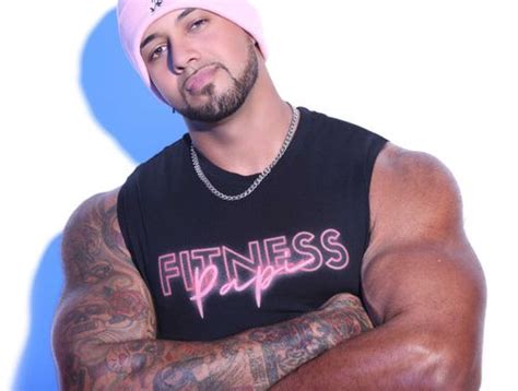 nude fitness papi