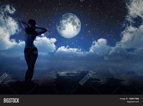 nude in moonlight