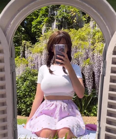 nude lookingformargot leaks