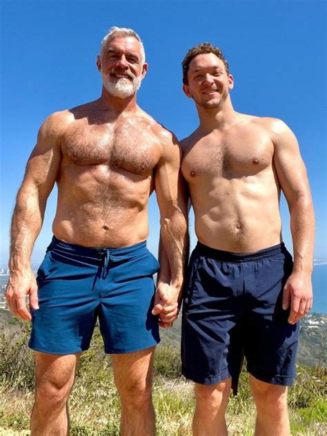 nude old gay men pics