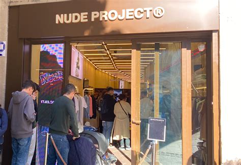 5 Reasons Behind Nude Projects