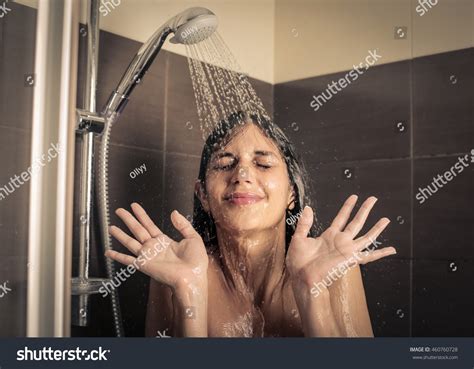 nude shower