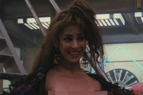 nude total recall scene