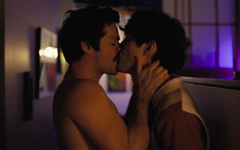 nude twinless scenes