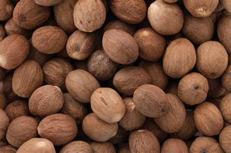 Nutmeg And Which Other Spice Comes From The Same Tree