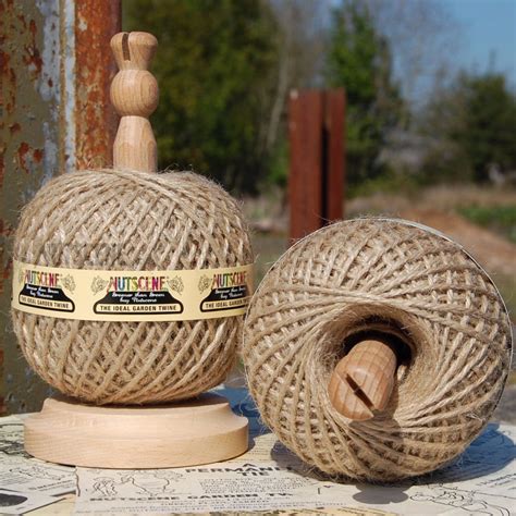 Nutscene Twine Holder