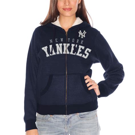 ny yankee sweatshirts for women