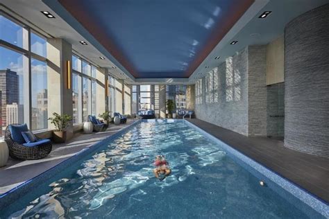 nyc hotels with pool