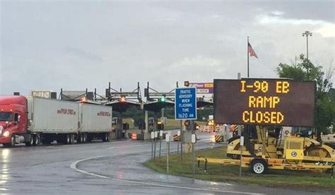 nys thruway closed today