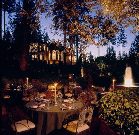 Unveil the Culinary Gem of Oakhurst, CA: Top Restaurants to Try