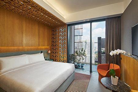 oasia hotel downtown review