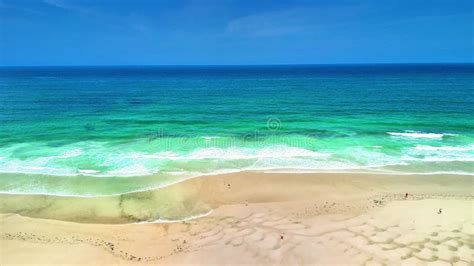 Ocean's Rhythmic Embrace: Unraveling the Secrets of Today's Beach Waves
