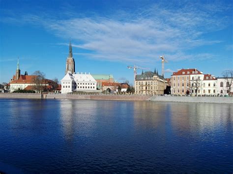odra river in wroclaw