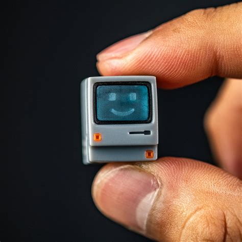 of nude tiny macintyre