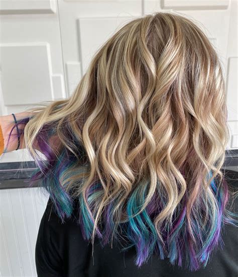 of vivid blondes super