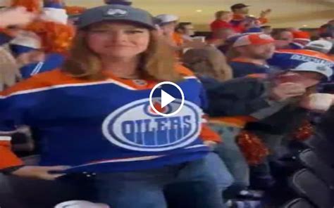 oilers fan flashes crowd