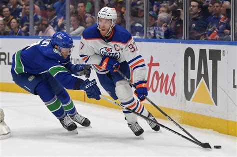 oilers vs canucks live