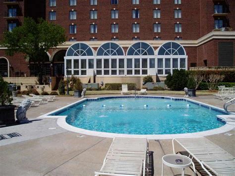 okc hotels downtown with pool