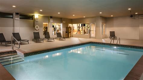 okc hotels with indoor pool