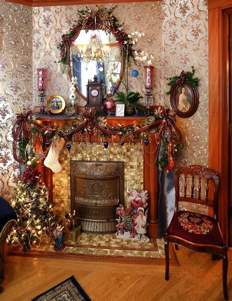 Deck the Halls with Nostalgia: Old-Fashioned Christmas Decor Ideas!