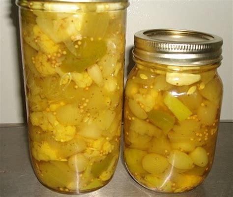 Deliciously Tangy Old Fashioned Mixed Pickles for a Flavorful Twist!