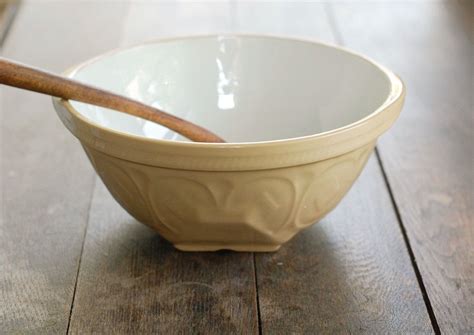 Vintage Charm: Discover the Best Old-Fashioned Mixing Bowls for Your Kitchen!