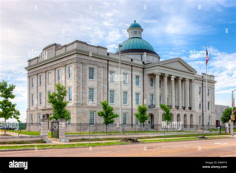 old capitol in jackson ms