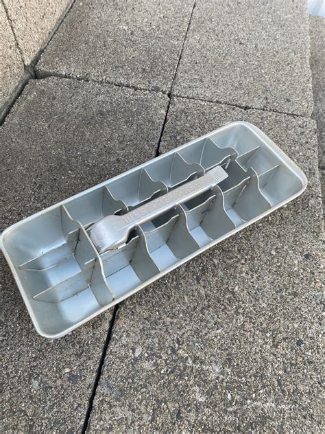 old fashioned ice trays