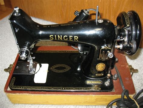 Old Singer Sewing Machine In Black Case