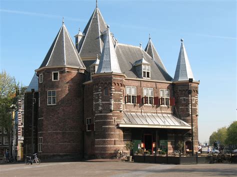 oldest building in amsterdam