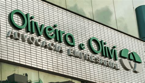 oliveira e santana advogados associados