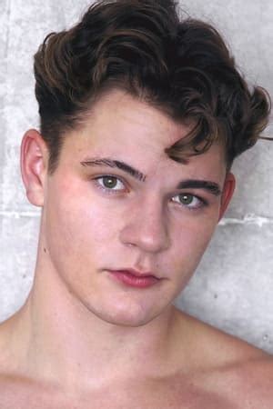 Unveiling Oliver Marks: The Mysterious主人公 Behind the Inspiring Success Story