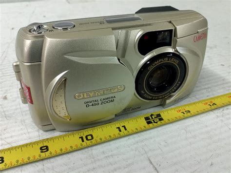 Olympus Digital Camera D-450 Zoom