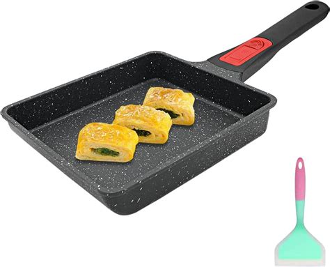 Omelette Pan With Removable Handle