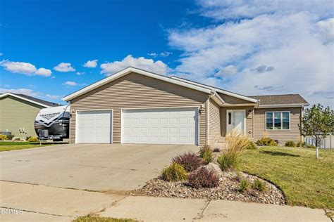 one level homes for sale in bismarck nd
