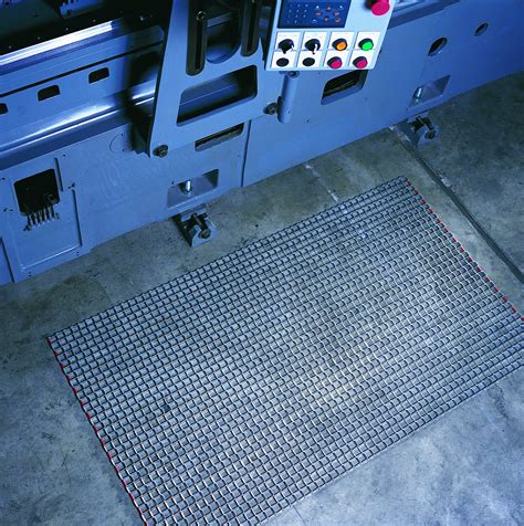 one mat of steel