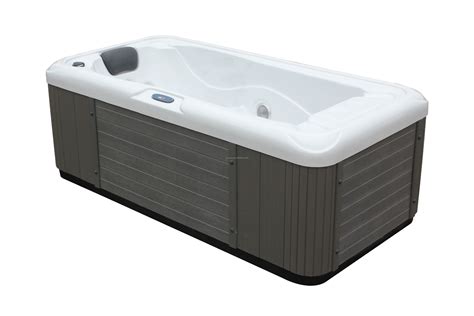 one person hot tub spa