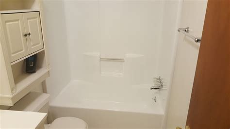 one piece tub surround with tub