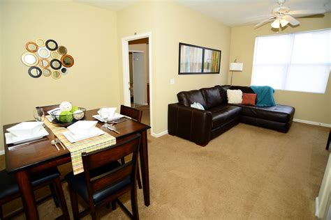 one room apartment college station