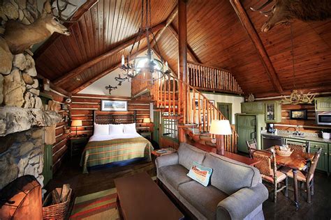 one room cabin with loft