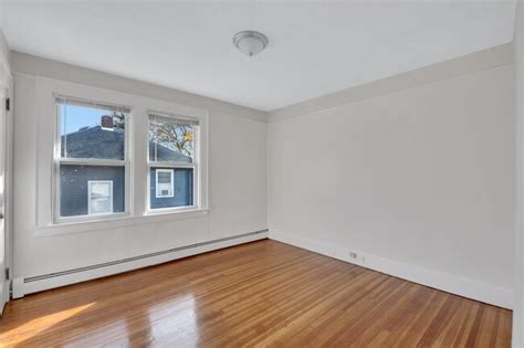 one room for rent in staten island