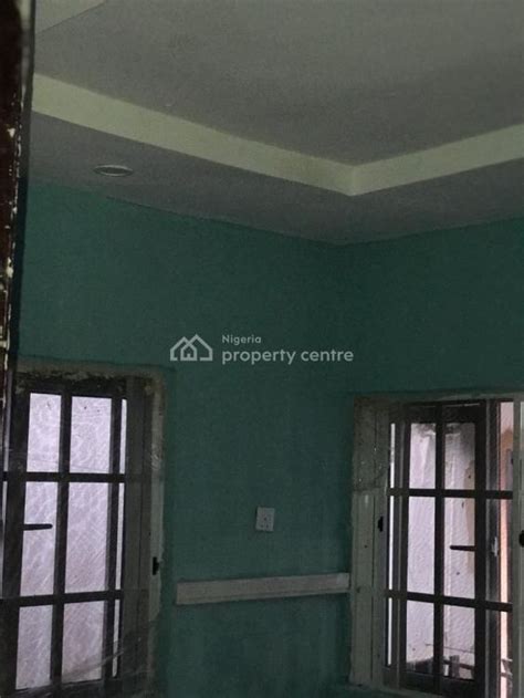 one room self contain for rent in benin city