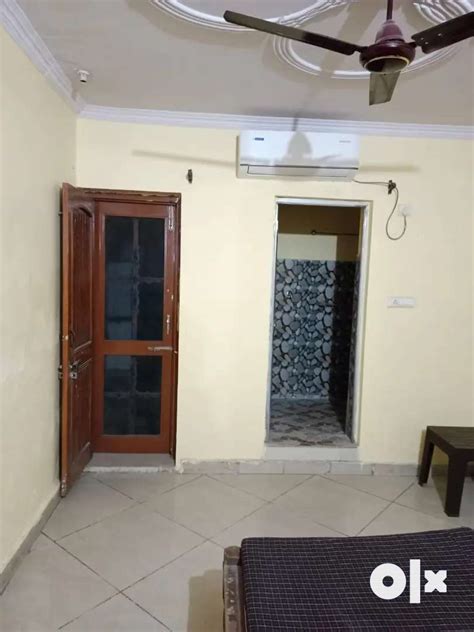 one room set for rent in gurgaon sector 12