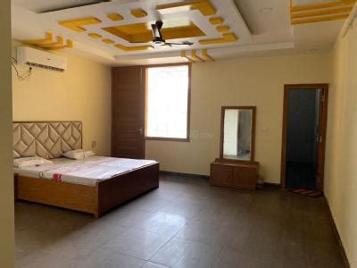 one room set for rent in noida sector 62