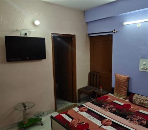 one room set for rent in panchkula sector 7