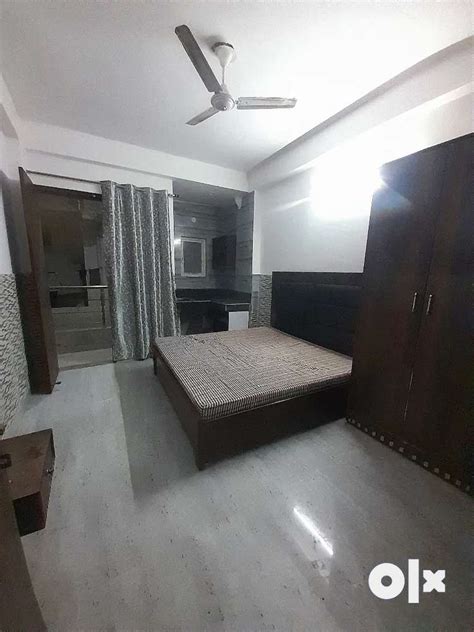 one room set for rent in vasant vihar delhi